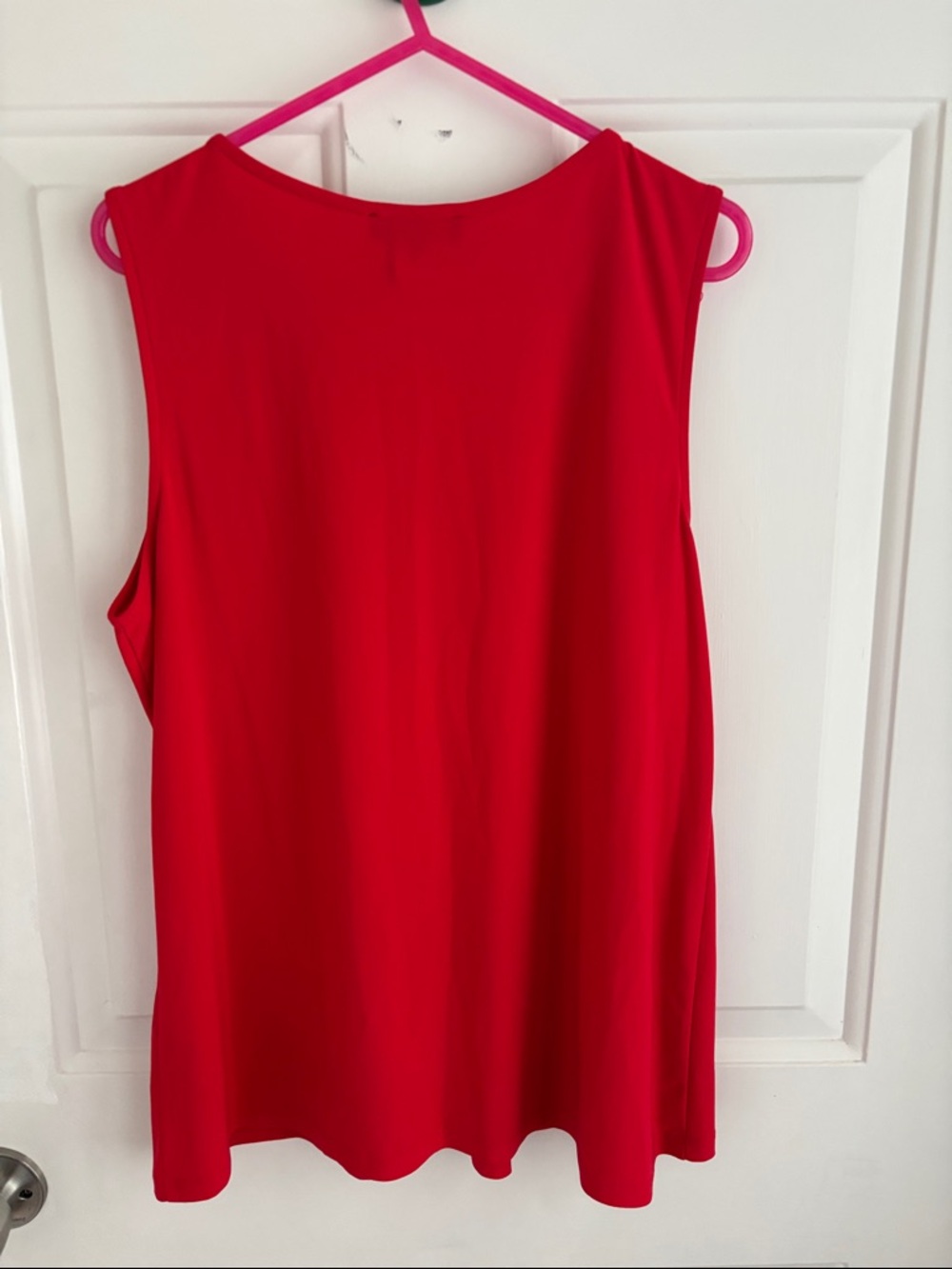 DKNY Red Sleeveless Pleat-Front Tank with Button Detail - Picture 4 of 5